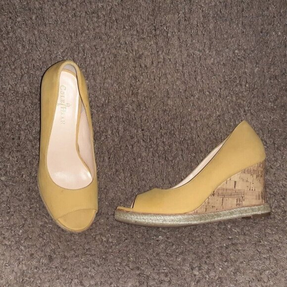 COLE HAAN-Yellow Nubuck Leather-Peep Toe-Cork Wedge-Espadrille-Sz 7-Excellent - Picture 1 of 7
